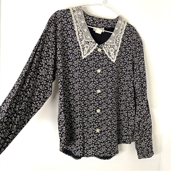 Vintage Lace Collar Black Floral Blouse - Picture 4 of 11